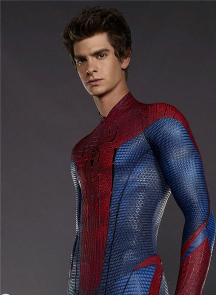 andrew_garfield_spider_man_suit1