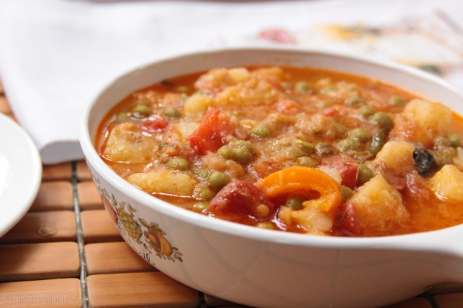aloo matar with bell pepper